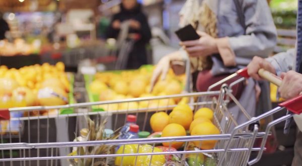 Frutta e verdura, cresce la produzione e calano i prezzi