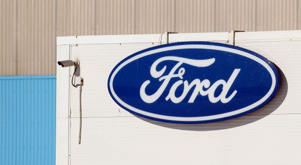 Ford richiama 1 milione di veicoli negli Usa per problemi a telecamera