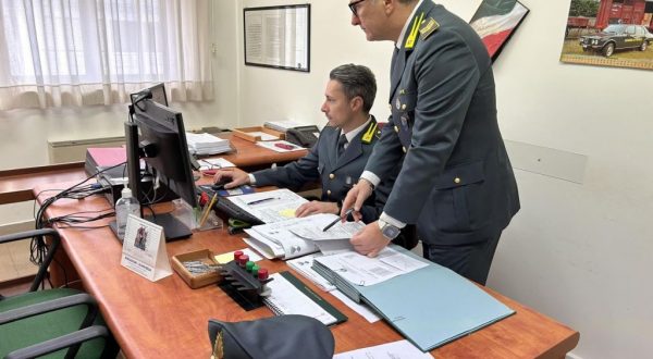 Frode nella cessione di un’azienda nel Salento, sequestro di 2,3 milioni