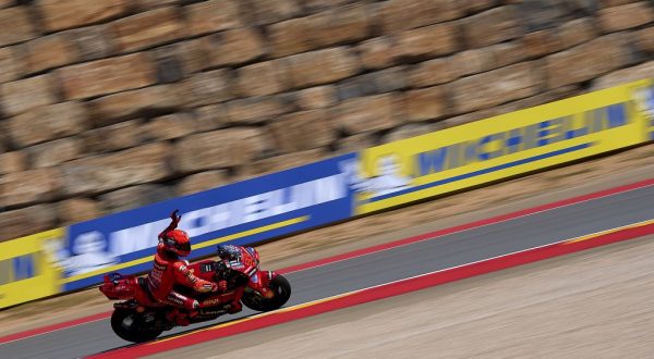 Marc Marquez domina il Gp di Aragon, terzo Bagnaia