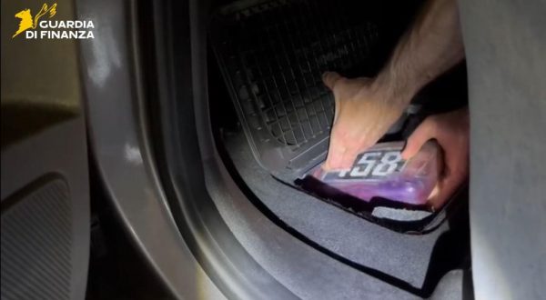 Maxi sequestro a Perugia di 25 Kg di cocaina dal valore di 2,5 milioni