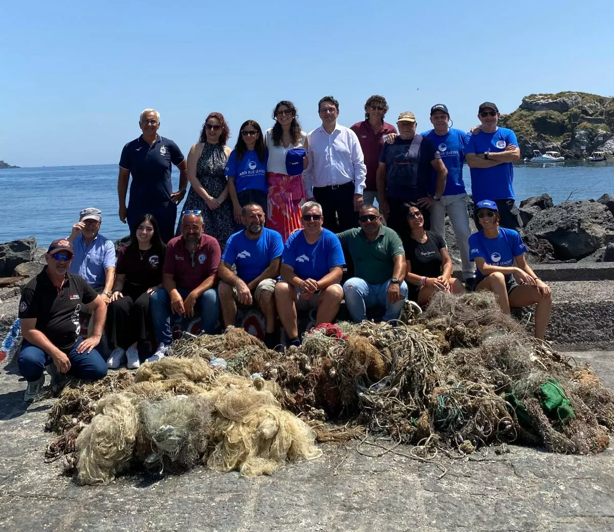 Dalle acque di Aci Castello rimossi oltre 600 metri di reti fantasma
