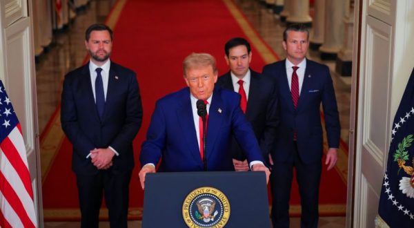 Gli Usa attaccano l’Iran, colpiti tre siti nucleari