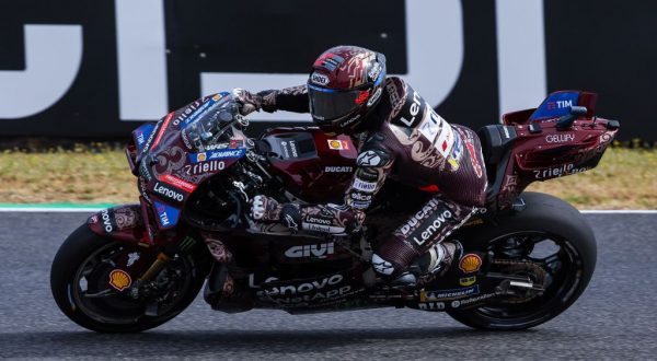 Marc Marquez vince anche al Mugello, Bagnaia fuori dal podio