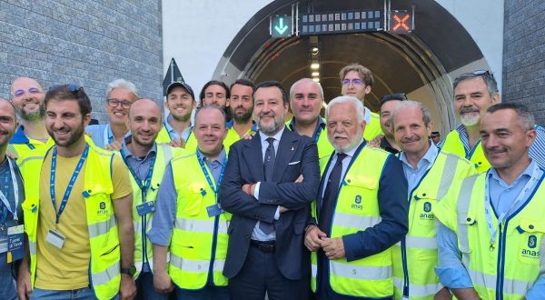 Anas, cerimonia di apertura per il nuovo tunnel di Tenda