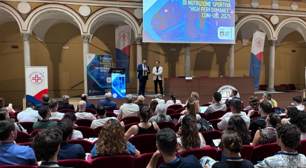 Congresso “High Performance”, le nuove sfide della nutrizione sportiva