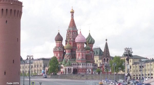 Medioriente, Putin “Russia pronta a mediare insieme alla Cina”