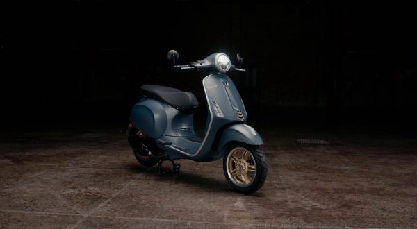 Vespa Officina 8, un’edizione speciale ispirata alle radici del mito