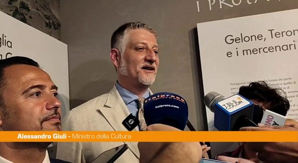 Giuli “Nel mio nuovo libro mi occupo di luoghi antichi immutati”