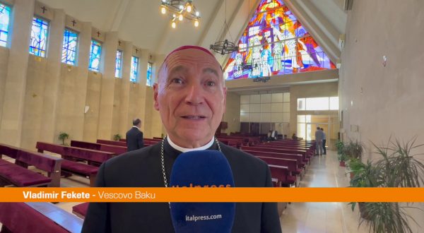 Intervista al vescovo Fekeke, “A Baku due miracoli di Papa Wojtyla”