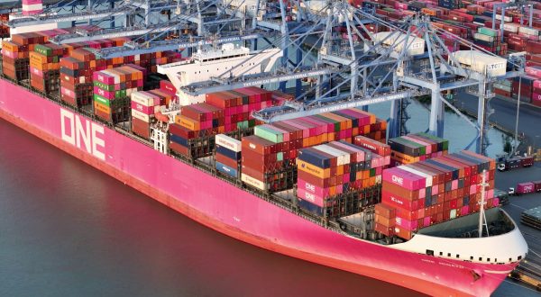 Navi portacontainer, tariffe ancora in rialzo