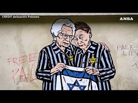 Segre e Bruck con la bandiera d’Israele in un murale a Milano#ansa