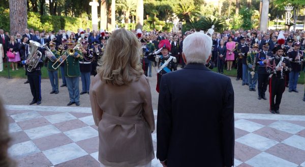 2 giugno, l’esecuzione dell’Inno nazionale nei Giardini del Quirinale