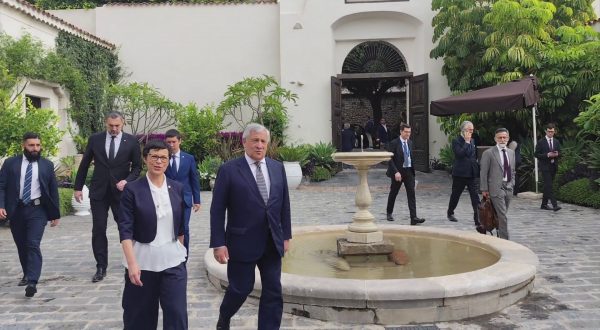 Ue, bilaterale tra Tajani e Kos a Taormina