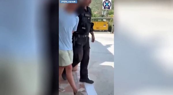 Villa Pamphili, le immagini dell’arresto in Grecia del presunto killer