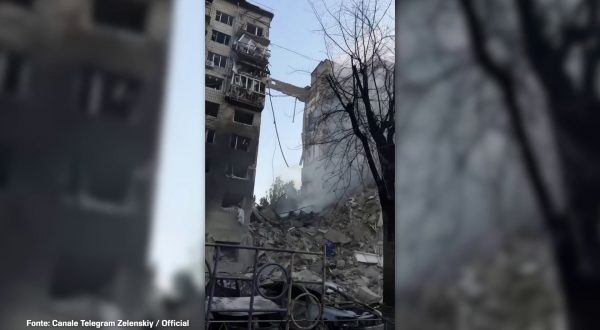 Nella notte oltre 440 droni russi sull’Ucraina