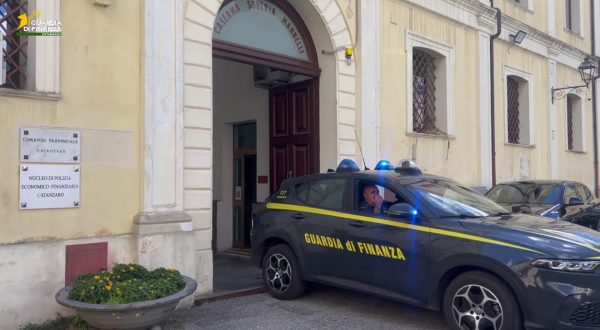 Un primario arrestato a Catanzaro per gestione illecita liste d’attesa