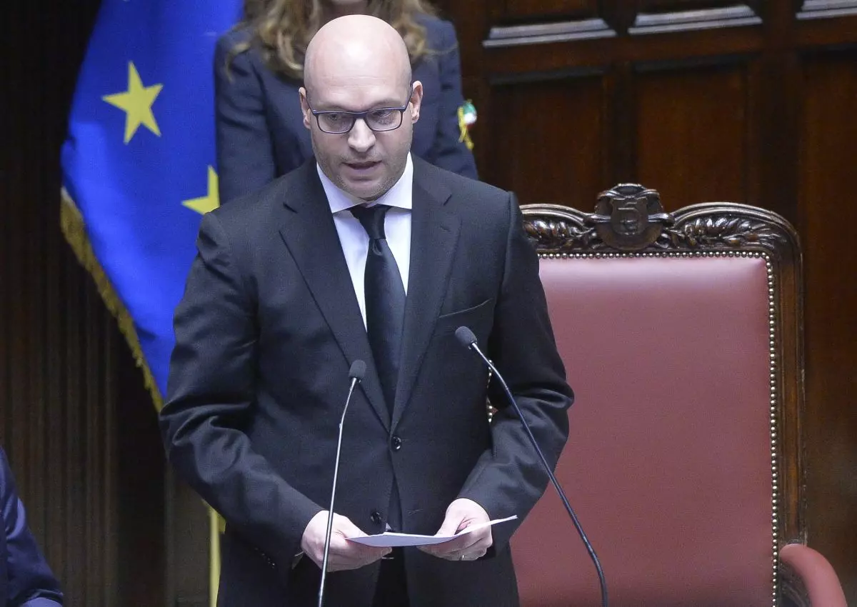 Fontana visita il carcere di Rebibbia “Grato alla polizia penitenziaria”