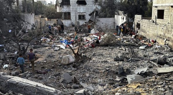 Sì di Hamas ad avviare colloqui per tregua a Gaza