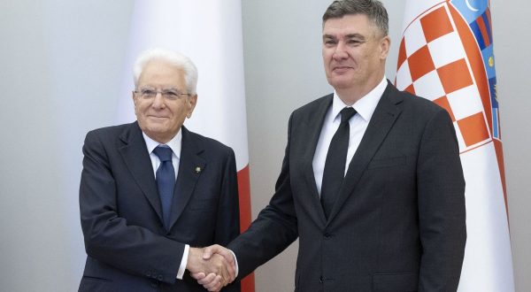 Ue, Mattarella “Rapporti commerciali aperti veicolo di pace”