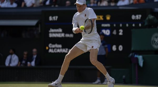 Sinner incoronato a Wimbledon, primo trionfo italiano a Londra