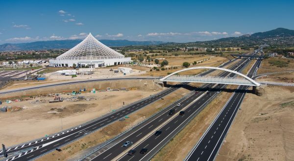 Roma, Anas apre al traffico il ponte che collega l’A1 e Tor Vergata