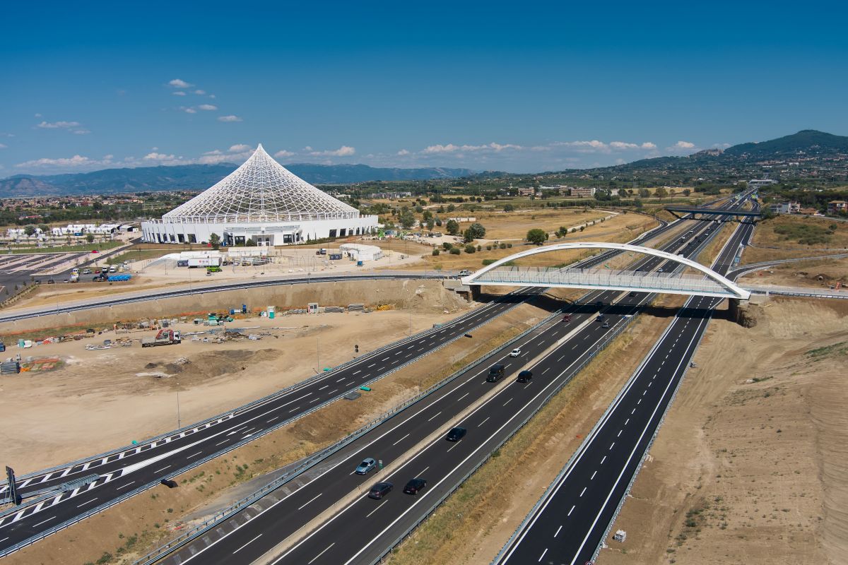 Roma, Anas apre al traffico il ponte che collega l&rsquo;A1 e Tor Vergata