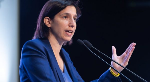 Ucraina, Schlein “Molto preoccupanti le oscillazioni di Trump su Putin”