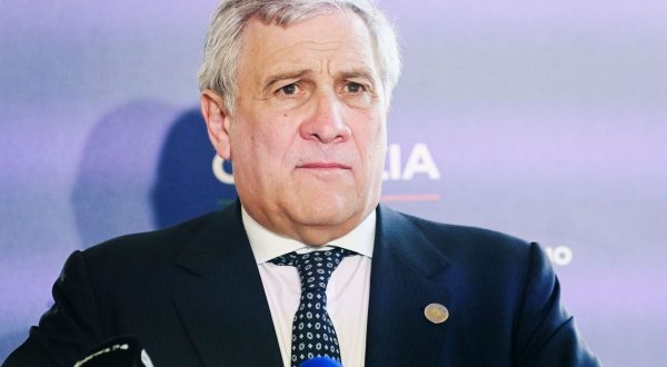 Tajani “Pizzaballa a Gaza con aiuti, Israele fermi operazioni” / Video