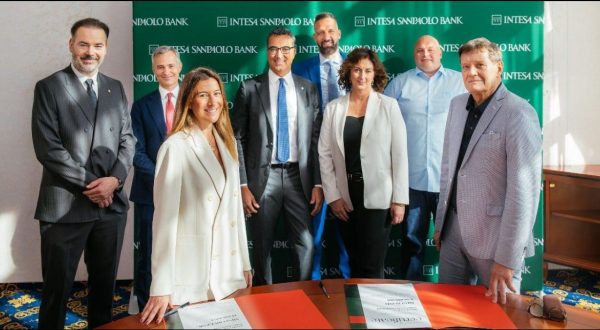 Intesa Sanpaolo Bank Slovenia sottoscrive mini-bond di Incom da 10 mln