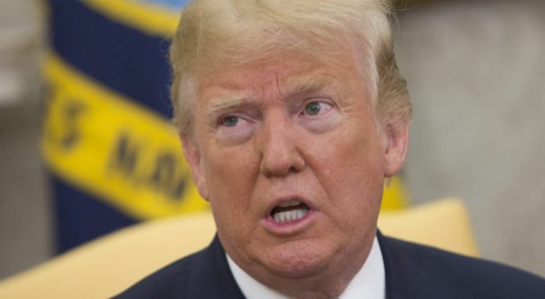 Trump annuncia accordo con il Giappone, dazi al 15% su export