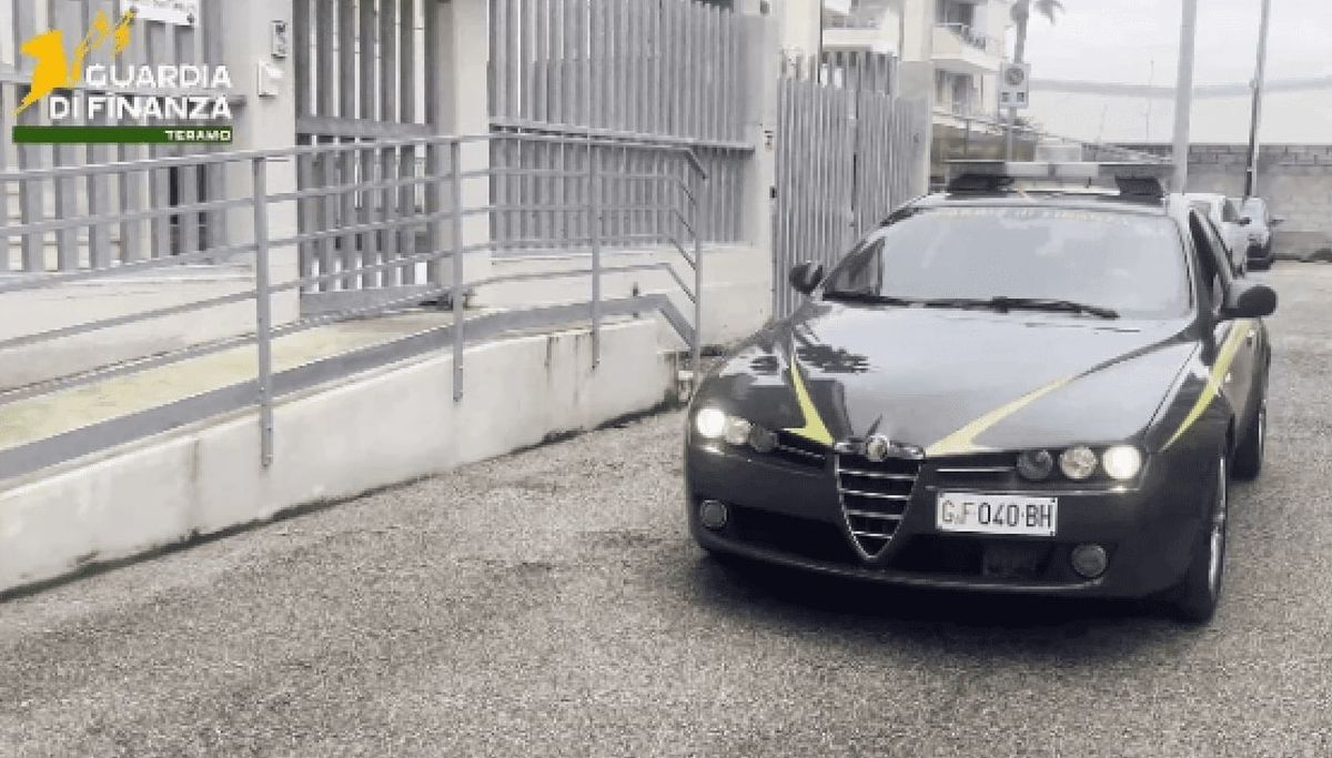 Teramo, truffa su bonus edilizi per 24,5 milioni