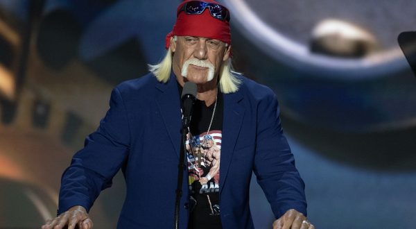 Addio ad Hulk Hogan, la leggenda del wrestling aveva 71 anni