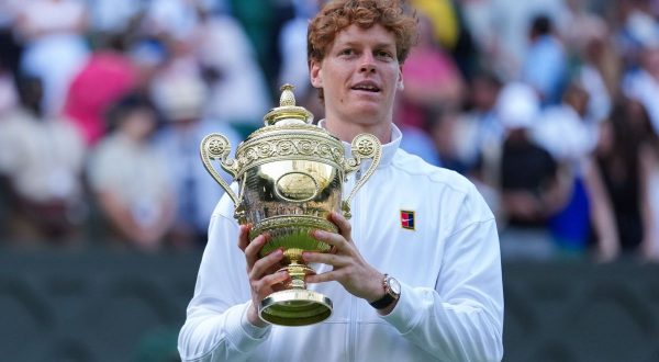 Nell’ultimo mese Sinner si prende la scena su radio e tv