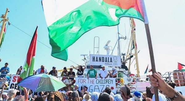 Nave di attivisti sequestrata da esercito israeliano, interviene Tajani