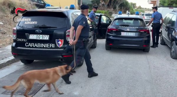 Giovane accoltellato in rissa nell’Agrigentino, in 9 ai domiciliari