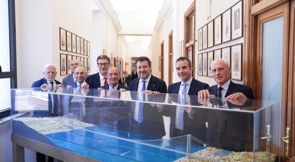 Ponte sullo Stretto, firmato al Mit l’accordo di programma