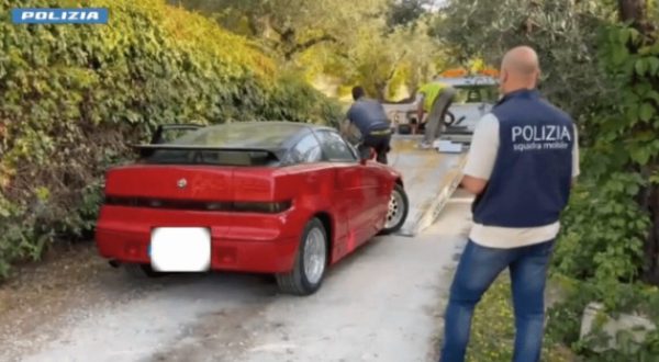 Magazzino trasformato in laboratorio per modificare la marijuana, arrestato ristoratore a Catania