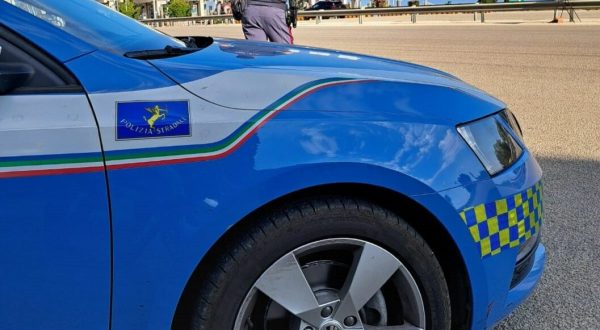 In auto con 10kg di cocaina, bloccato dalla Polizia stradale nel palermitano
