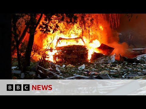 Russian strikes kill six and hit apartment block, Ukrainian officials say | BBC News
