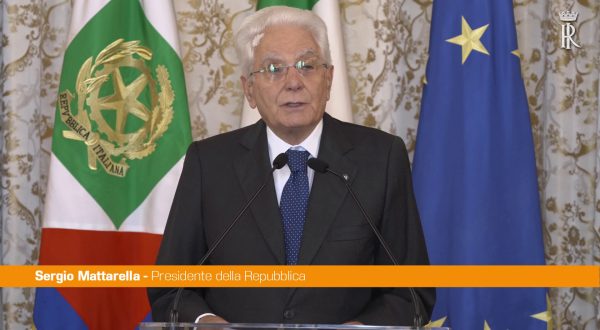 Mattarella “Nato elemento di stabilità, resti concentrata sull’Europa”