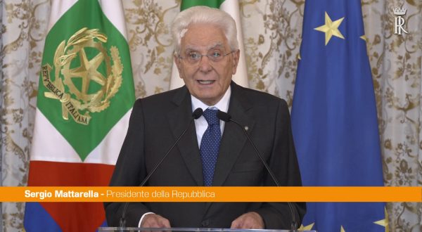 Mattarella “Ue pilastro di sicurezza, complementarietà con la Nato”
