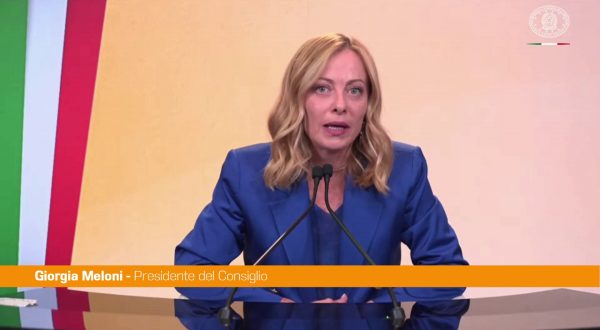 Lavoro, Meloni “Per crescita salari deve aumentare la produttività”