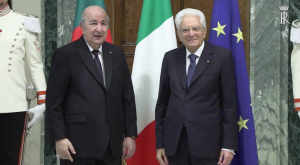 Mattarella riceve al Quirinale il presidente dell’Algeria Tebboune