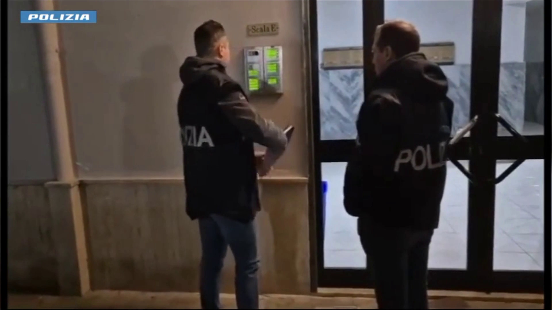 Arrestato il leader di una gang di hacker rumena a Milano