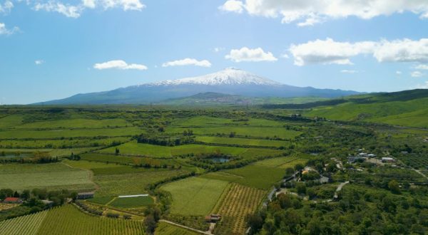 GAL Etna, natura viva alle pendici del vulcano tra sentieri e crateri
