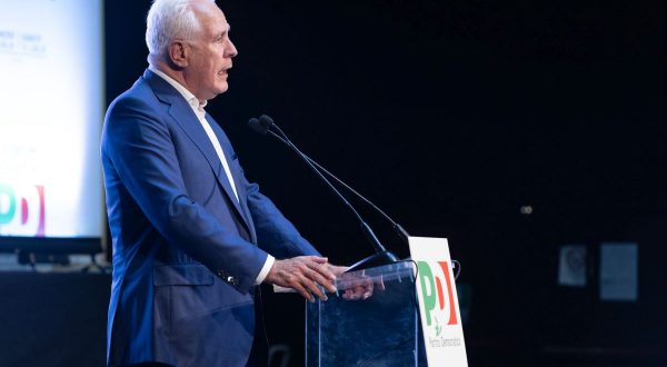 Sondaggio on line M5s, vince si ad alleanza con PD per regionali Toscana