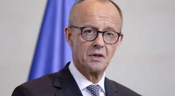 Merz “La Germania sospende export di armi a Israele”