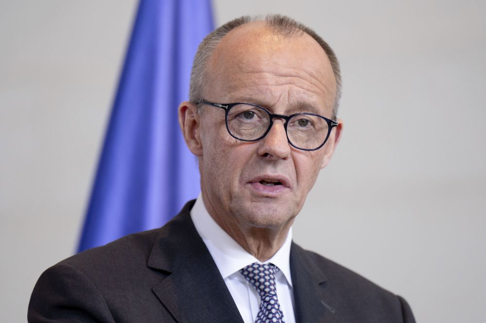 Merz “La Germania sospende export di armi a Israele”