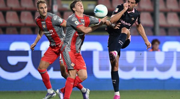 Como e Cagliari avanti in Coppa Italia, Cremonese ko ai rigori
